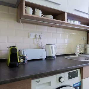  Apartment Jungle Design